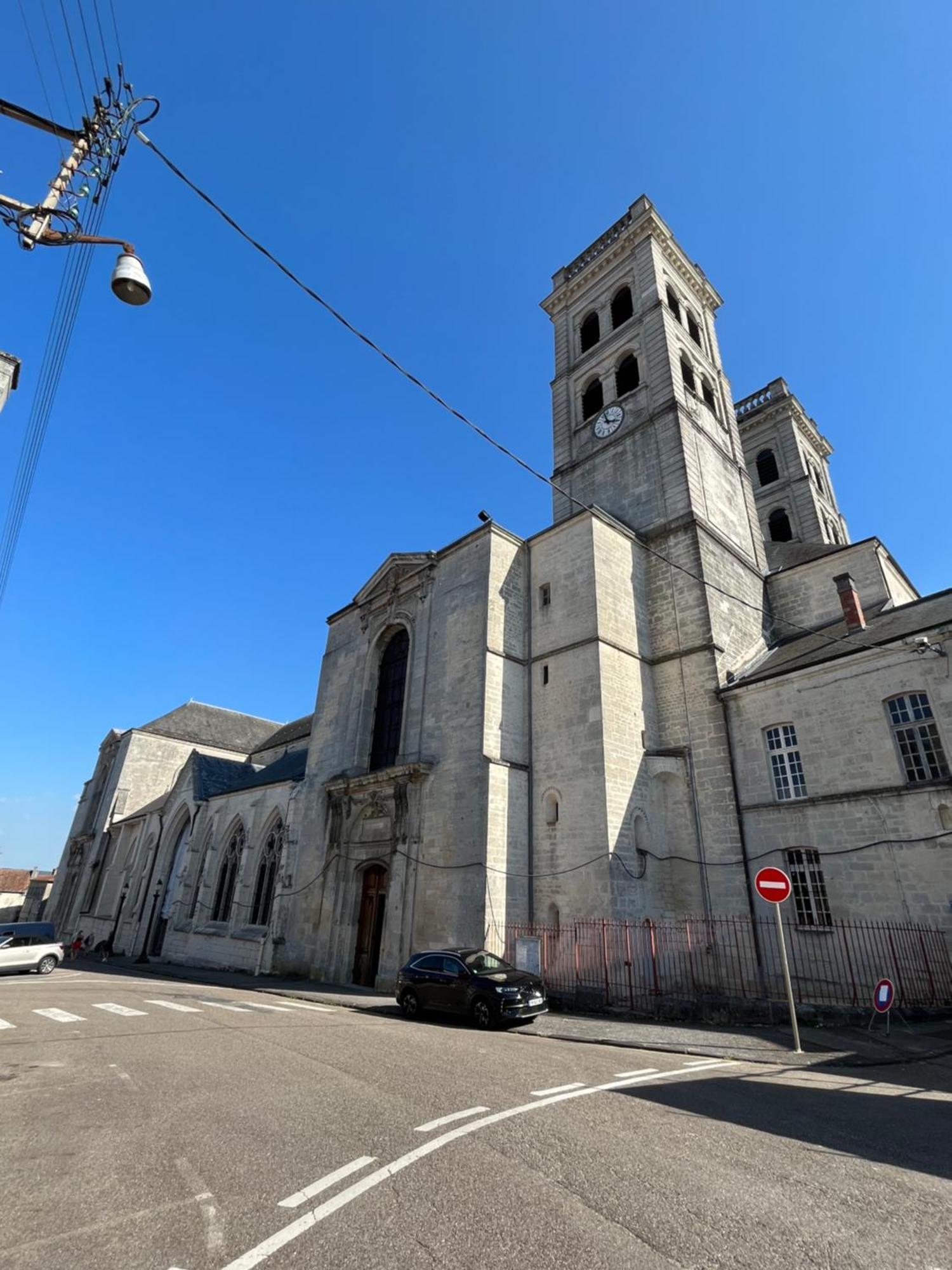 La Cour Du Prince Verdun-sur-Meuse Luaran gambar